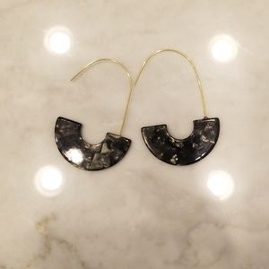 NWOT Black Marbled Acrylic Oval Hoop Earing